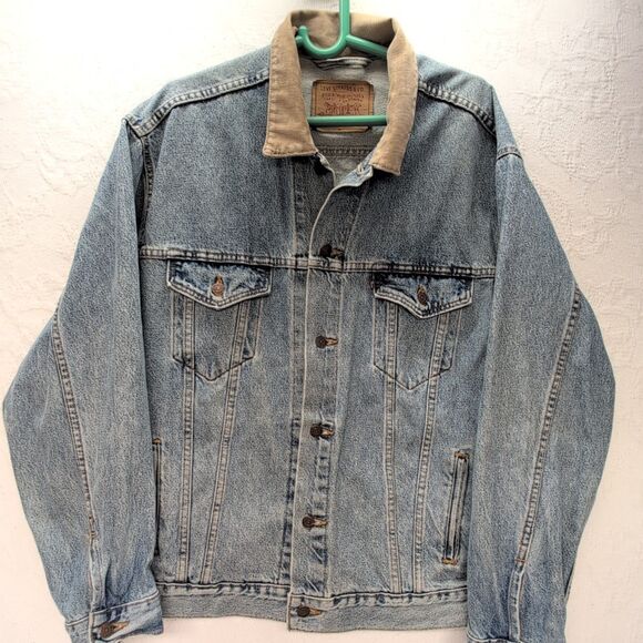 Levi's Other - Vintage Levis Jacket Denim Trucker USA Light Wash 75558-0325 Sz XL 100% Cotton